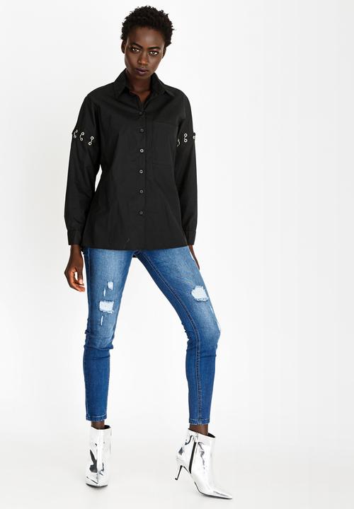 STYLE REPUBLIC - Pierced Sleeve Shirt Black