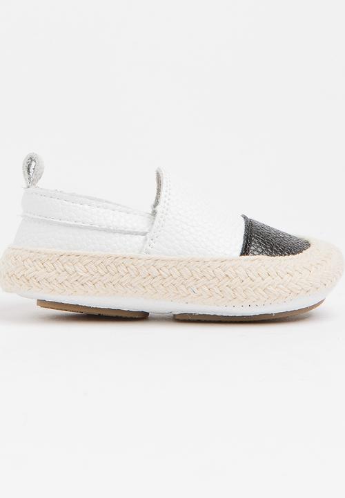 Pop Candy - Colour Block Slip On Black and White