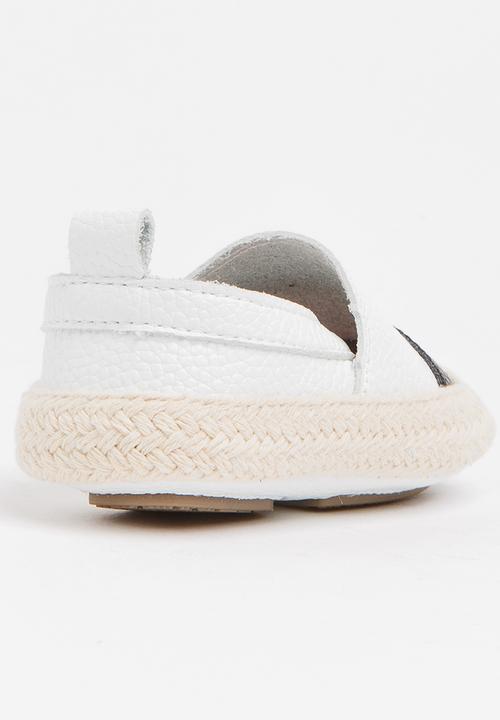Pop Candy - Colour Block Slip On Black and White