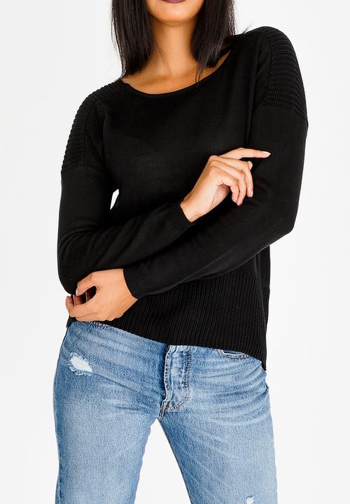 Revenge - Long Sleeve Top Black