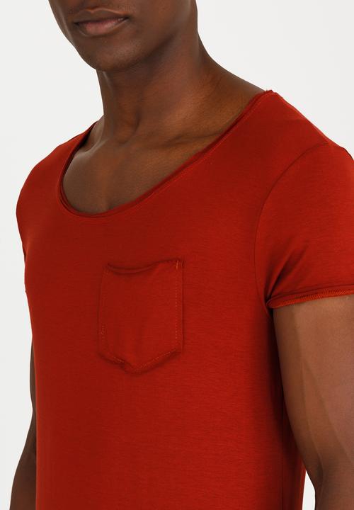 STYLE REPUBLIC - Broiler Base Tee Rust