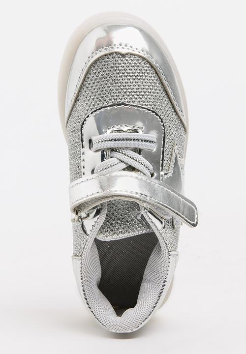 Pop Candy - Girls Light Up Sneaker Silver