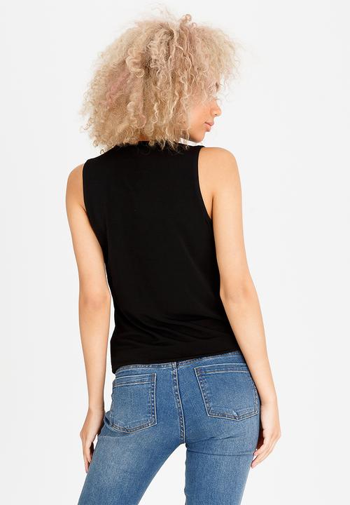 STYLE REPUBLIC - Cross Over Top Black