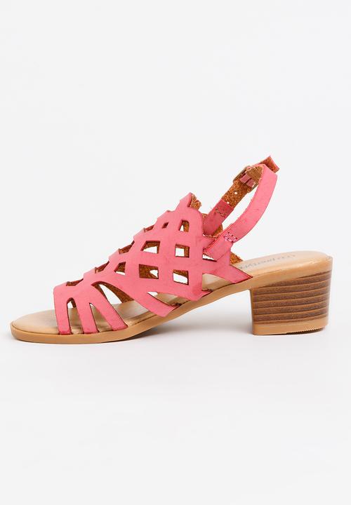 Jumbo - Cut-Out Block Heel Dark Pink