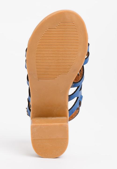 Jumbo - Cut-Out Block Heel Navy