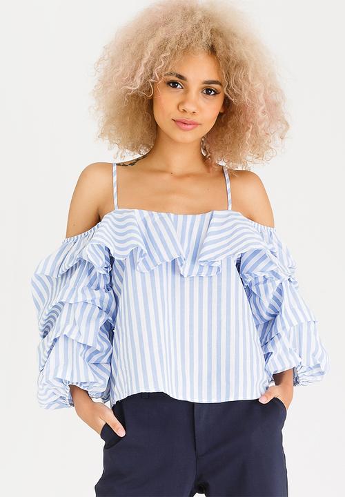STYLE REPUBLIC - Bardot Volume Sleeve Blouse Blue and White