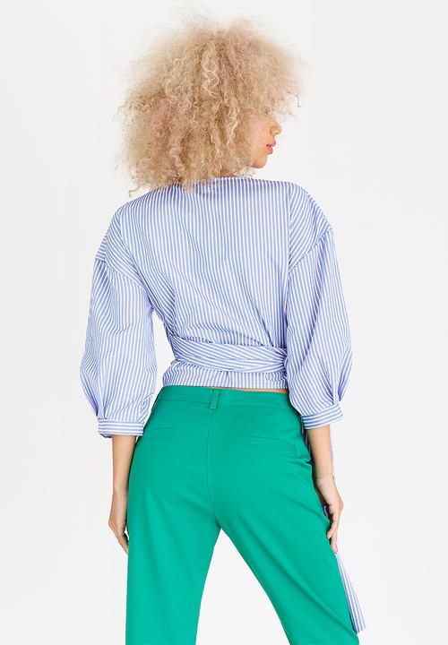 STYLE REPUBLIC - Striped Wrap Blouse Blue and White