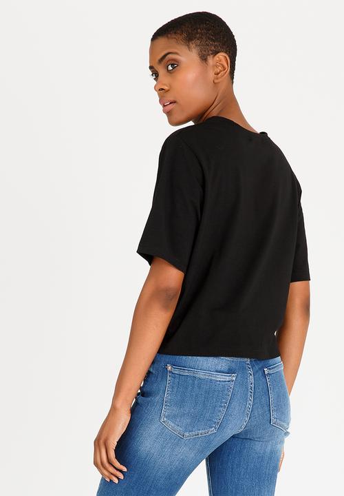 STYLE REPUBLIC - Cropped Lace-up Tee Black