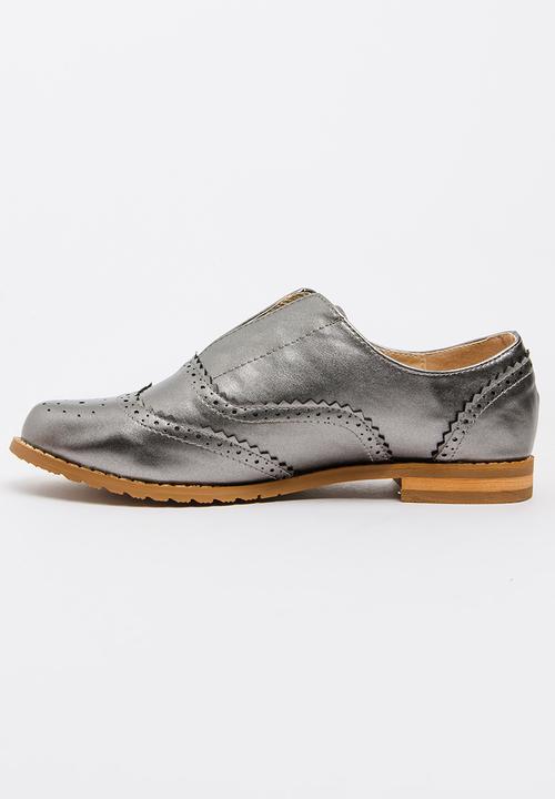 STYLE REPUBLIC - Brogue Lace-ups Dark Grey