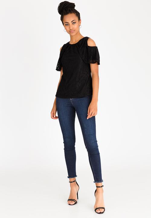 edit - Frilly Cold-shoulder T-shirt Black
