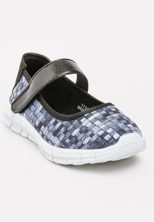 Foot Focus - Girls Sporty Pump Black