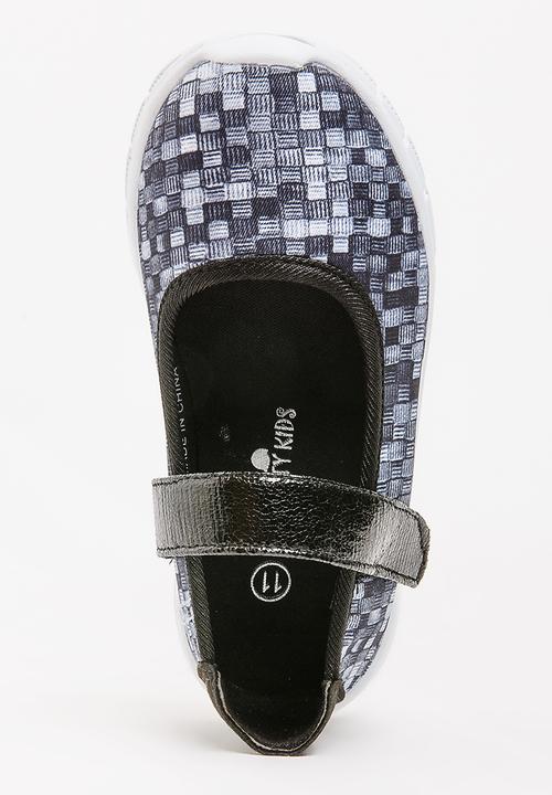 Foot Focus - Girls Sporty Pump Black