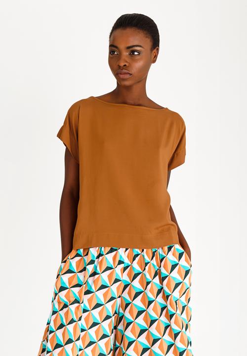 Isabel de Villiers - Boxy Top Tan