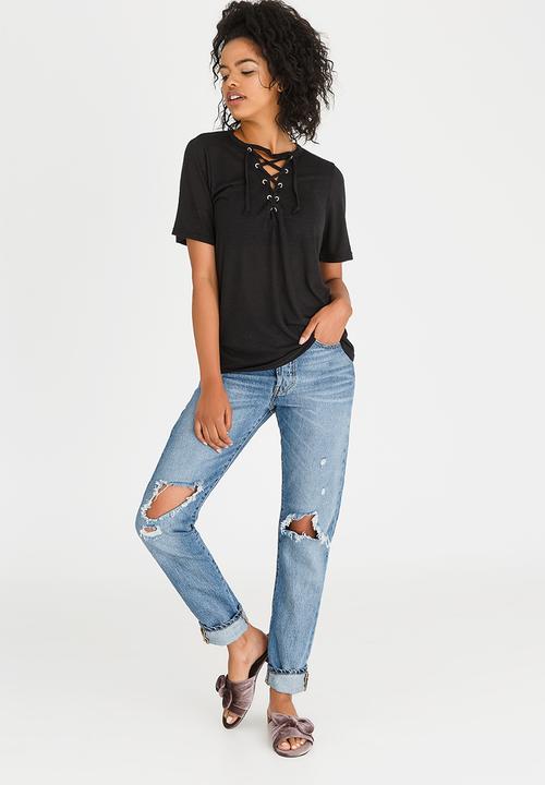 c(inch) - Lace-Up Choker Detail Tee Black