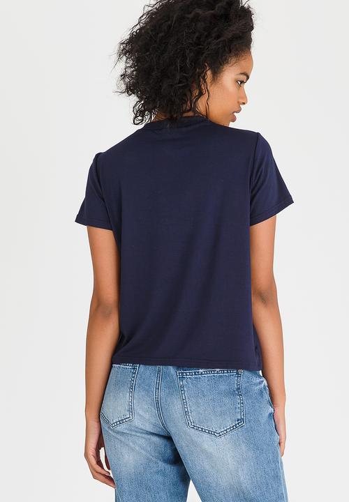 c(inch) - Choker Neckline T-shirt Navy