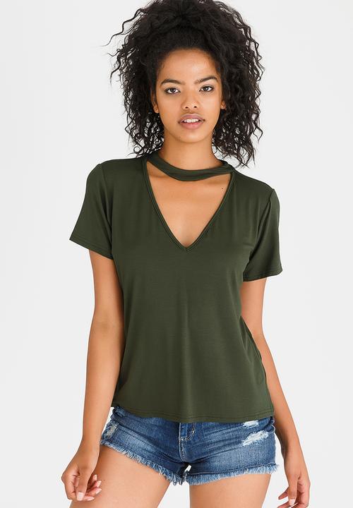 c(inch) - Choker Neckline T-shirt Green