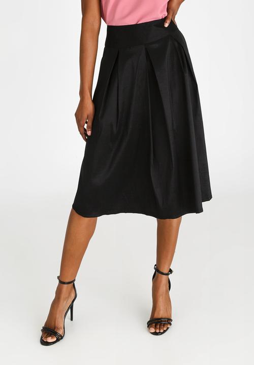edit - High Waisted Fit and Flare Skirt Black