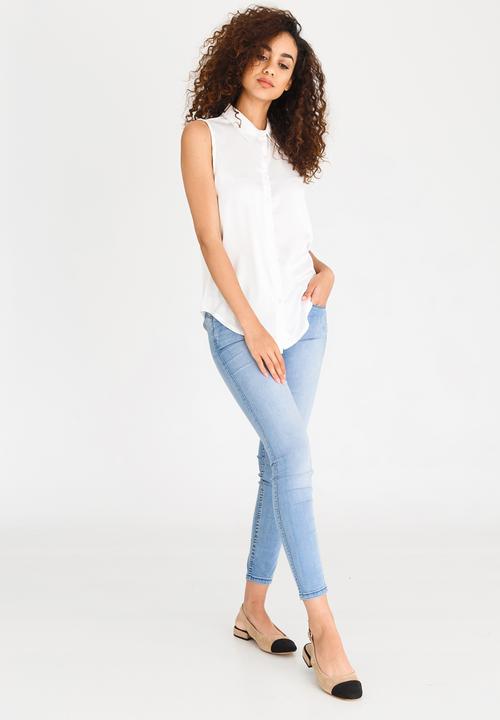 edit - Sleeveless Button Down Shirt Cream