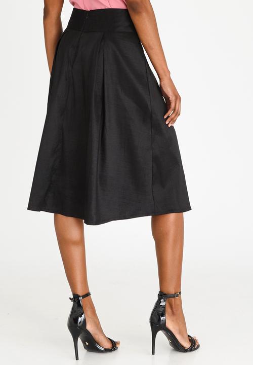 edit - High Waisted Fit and Flare Skirt Black