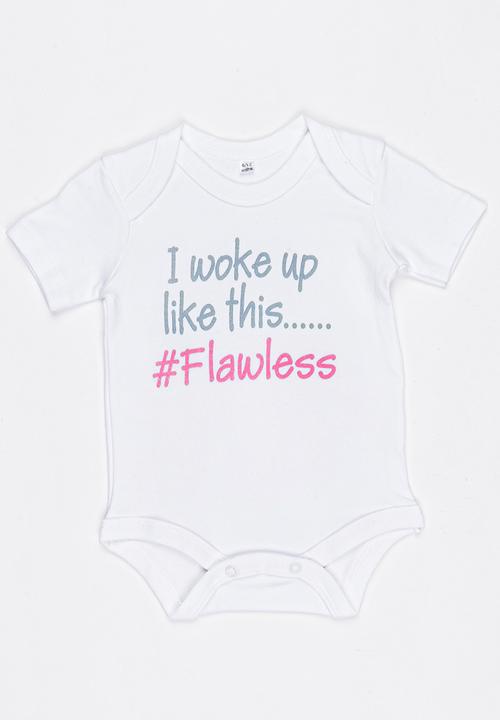 Funky Shop - Slogan Baby Grow White