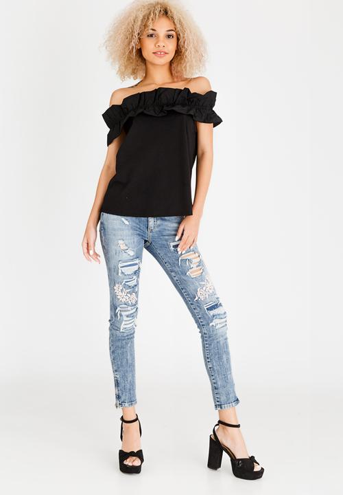STYLE REPUBLIC - Bardot Frill T-shirt Black