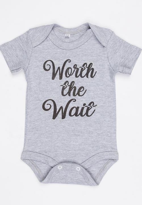 Funky Shop - Slogan Baby Grow Grey