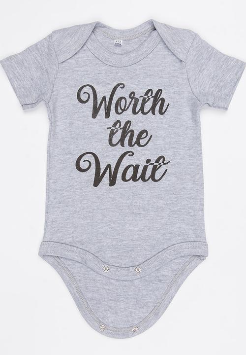 Funky Shop - Slogan Baby Grow Grey