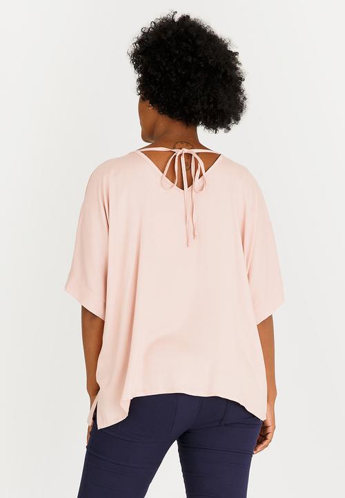 edit Maternity - Tunic Feeding Friendly Top Pale Pink