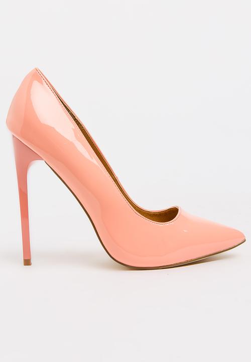 pale orange heels