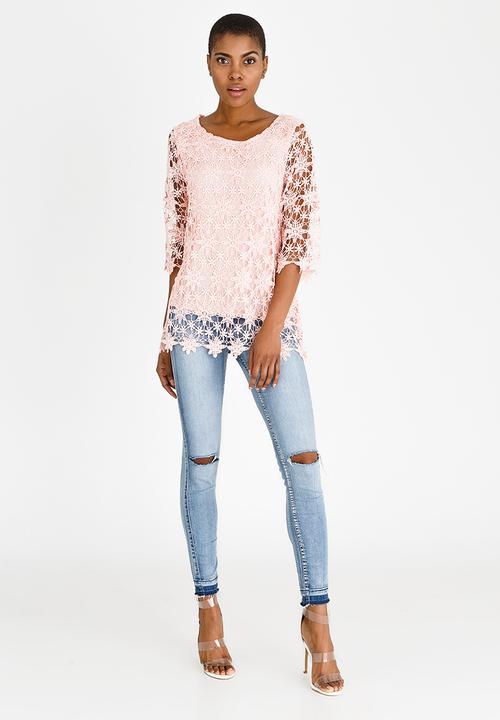Revenge - Lace 3/4 Sleeve Top Peach