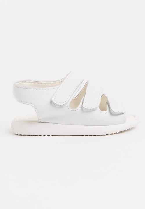 shooshoos - Cost To Coast Sandal White