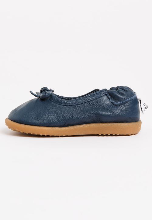 shooshoos - Alexa  Pump Navy