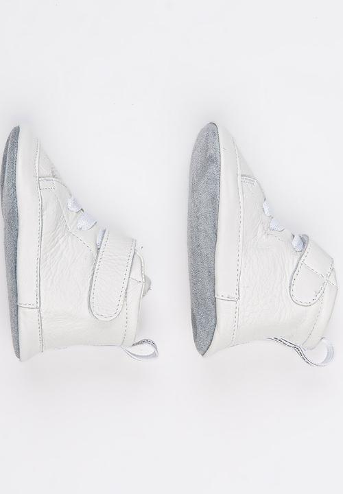 shooshoos - 5th Avenue High Top Sneaker White