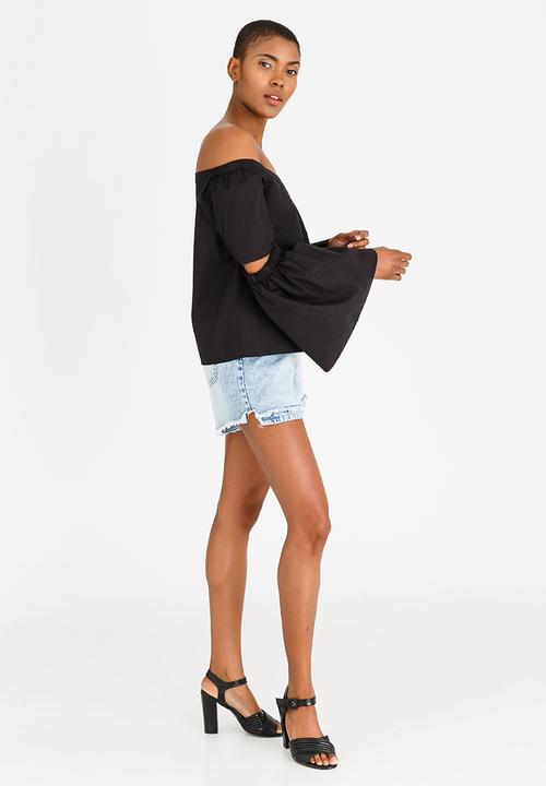 Noisy May - Bronce Cut-out Detail Top Black