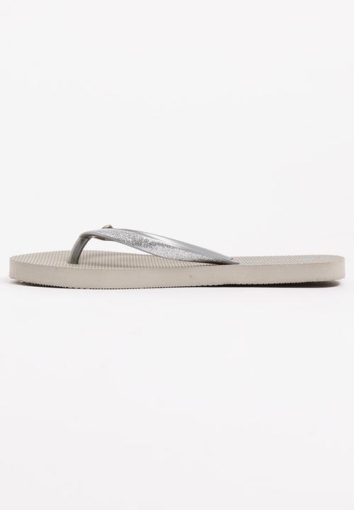World Tribe - Little Treasure Girls Flip Flops Silver