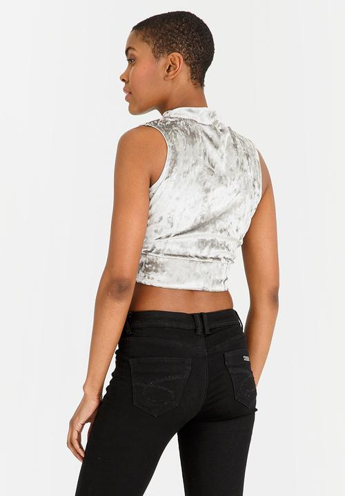 c(inch) - Cropped Velour Top Silver