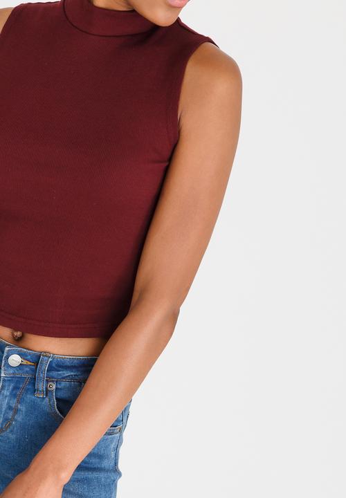 c(inch) - High Neck Ribbed Top Dark Red