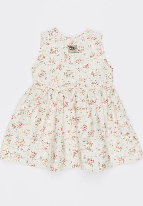 Just chillin - Summer Dress Pale Yellow