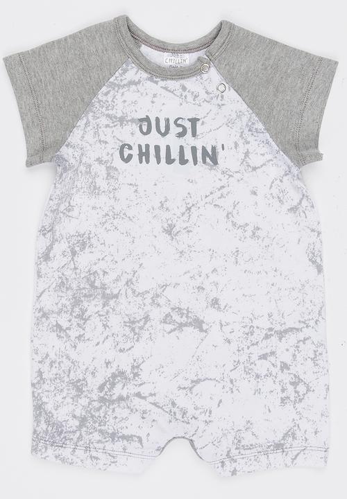 Just chillin - Grower Multi-colour