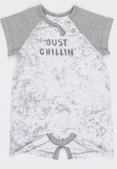 Just chillin - Grower Multi-colour