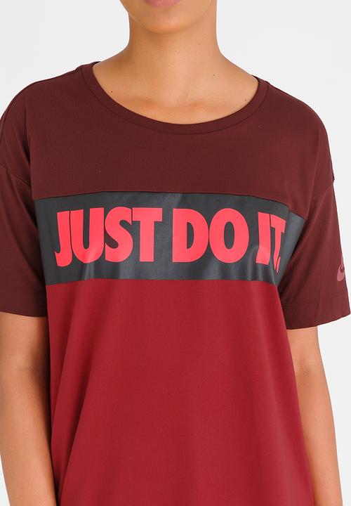 Nike - Nike Sportswear Top Dark Red