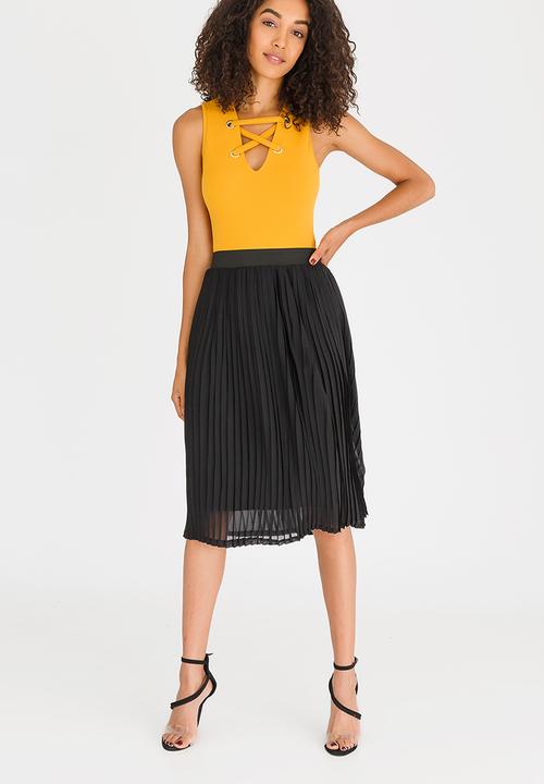 STYLE REPUBLIC - Pleated Midi Skirt Black