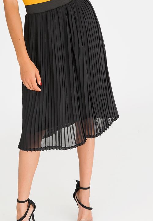 STYLE REPUBLIC - Pleated Midi Skirt Black