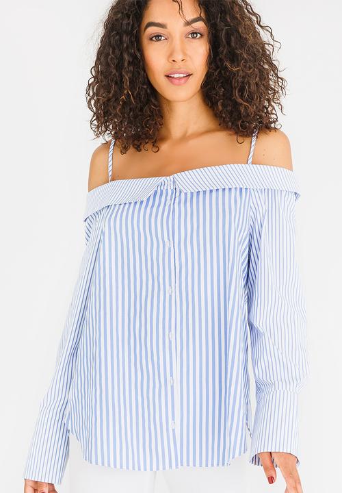 STYLE REPUBLIC - Off the Shoulder Shirt Blue and White