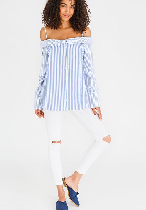 STYLE REPUBLIC - Off the Shoulder Shirt Blue and White