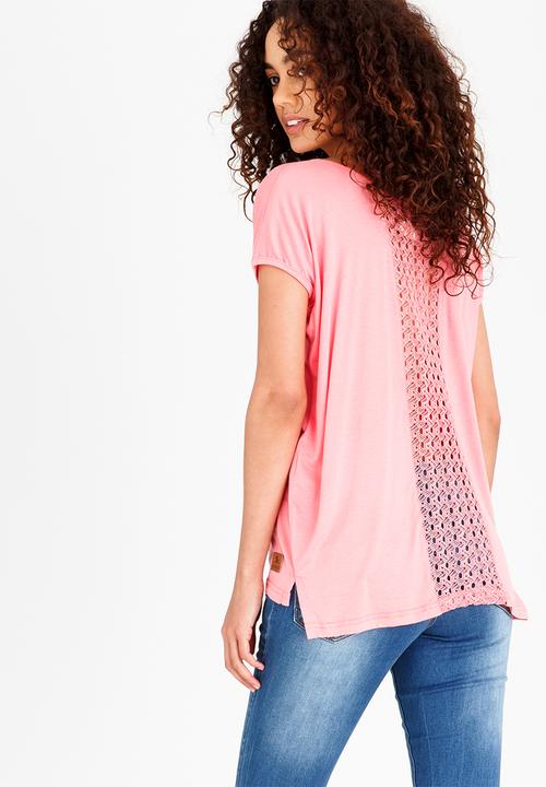 Lizzy - Tavia Ladies Basic Tee Coral