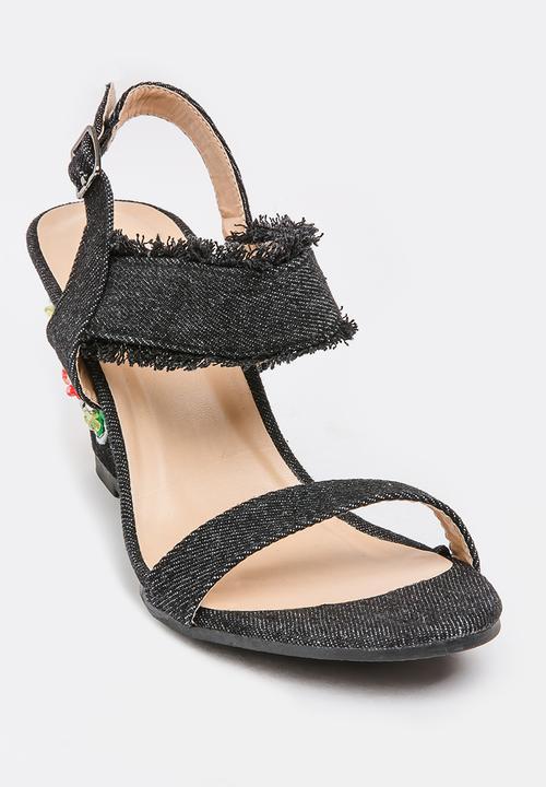 Footwork - Embroidered Wedges Black