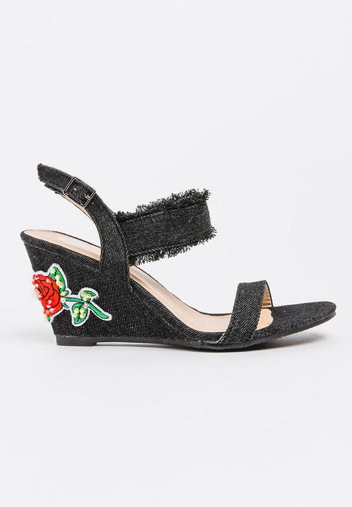 Footwork - Embroidered Wedges Black