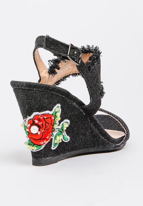 Footwork - Embroidered Wedges Black