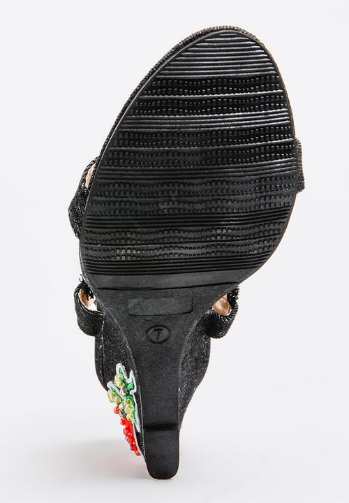 Footwork - Embroidered Wedges Black